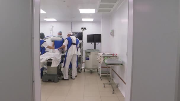 Moscova. Rusia-August 2018: Chirurgi în clinica de operație. Realizări moderne în medicină . — Videoclip de stoc