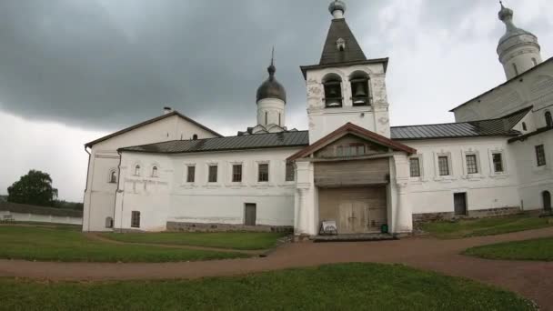 Starověký klášter ve Ferapontově, Rusko. — Stock video