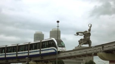 Moskova. Rusya-Ağustos 2020: VDNKh.Urban toplu taşımacılığındaki Raylı.