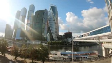 Moskova. Rusya-Ağustos 2020: Moskova modern gökdelenlerin şehri. İş binasının kuleleri .