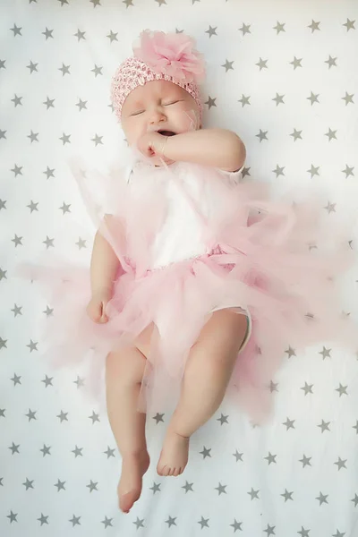 Menina Bebê Vestido Bonito Educação Infantil — Fotografia de Stock