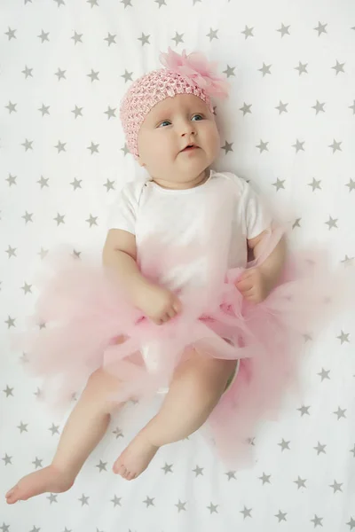 Retrato Close Brilhante Bailarina Adorável Menina Com Saia Rosa Fofo — Fotografia de Stock