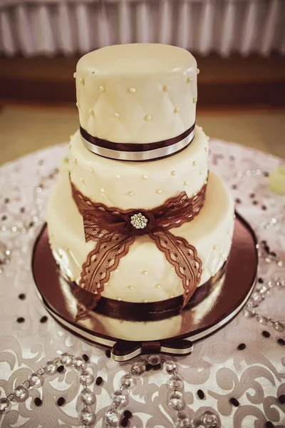 Three Story White Wedding Cake Decorated Large Lace Bow Brown — Stock Photo, Image