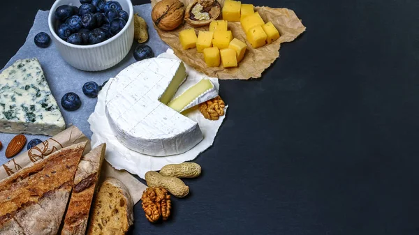 Cheese Banner Brie Camembert Tasting Berries Nuts Snack Food Banner — Stock Photo, Image