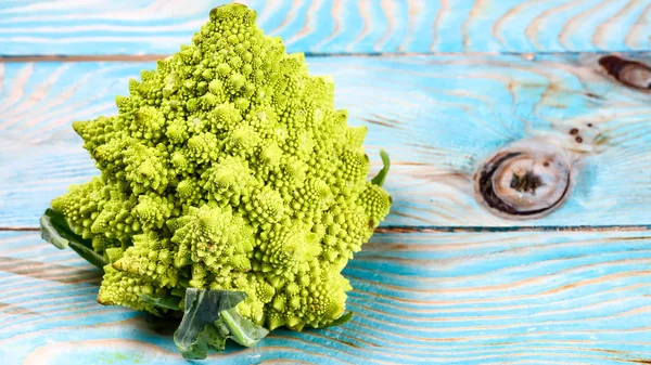 Cabbage Romanesco Wood Background Top View Place Text — Stock Photo, Image