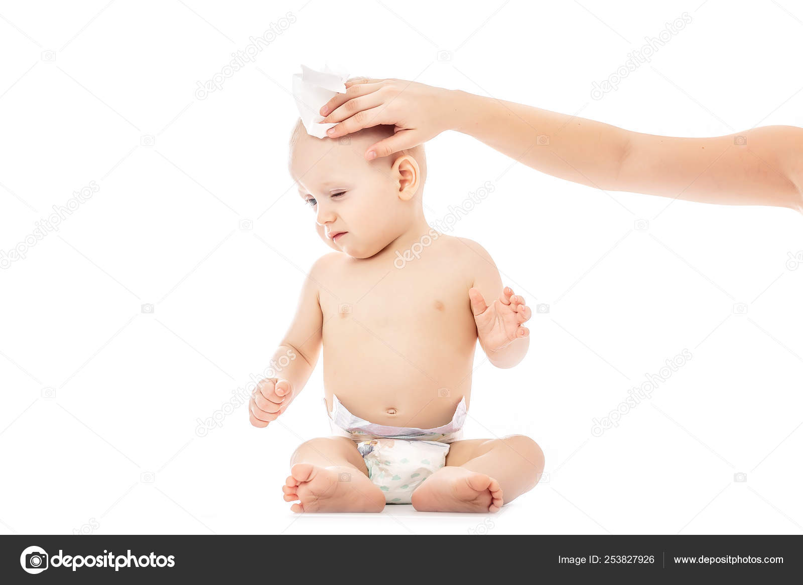 Mother and child body-care with focus on clean the babys buttock. Mom ass wipes baby wet wipes. Baby Care Hygiene Stock Photo by © 253827926 Mother and child body-care with focus on clean the babys buttock. Mom ass wipes baby wet wipes. Baby Care Hygiene Stock Photo by © 253827926