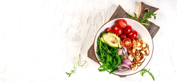 Grön Vegansk Sallad Från Gröna Blad Mix Och Grönsaker Ovanifrån — Stockfoto