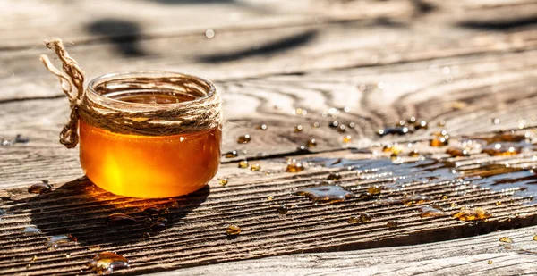 Honig Hintergrund Frischer Honig Topf Auf Dem Holztisch Bienenprodukte Nach — Stockfoto