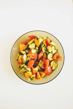 Taze sebze salatası