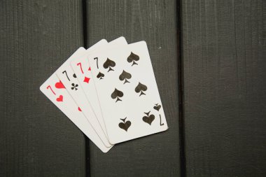 İskambil poker spor