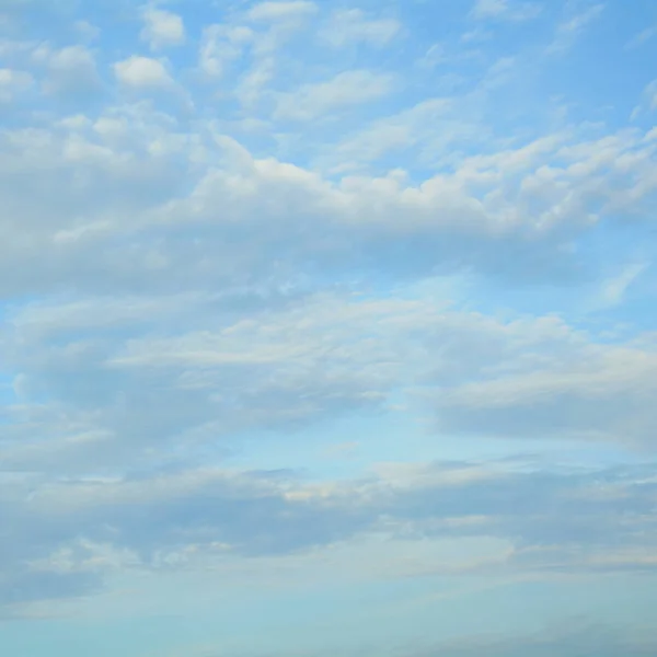 Голубое Небо Облаках — стоковое фото