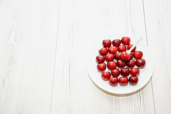 Ripe Cherries Wooden Background — Stock Photo, Image