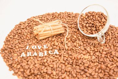 Lezzetli kahve çekirdeklerinin arka planı.