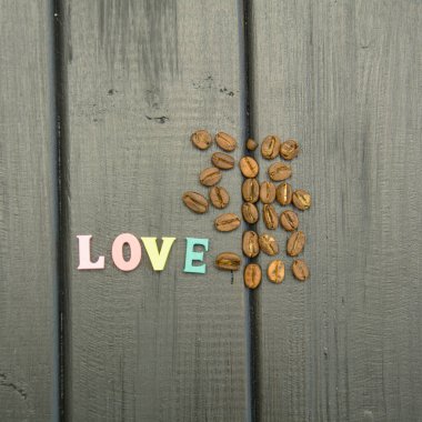 Arka planda kahve çekirdekleri. Yakın plan.