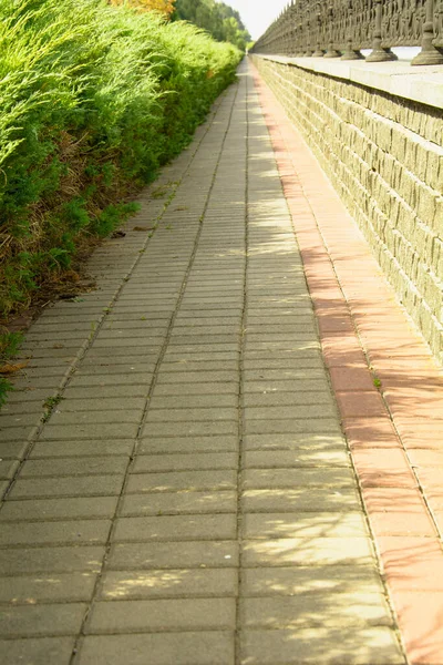 Güzel Taş Yol Yazın Kapanıyor — Stok fotoğraf