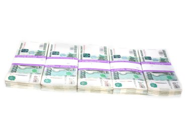 beyaz bir arka plan üzerinde üst üste Rus kağıt fatura bin ruble demetleri yalan