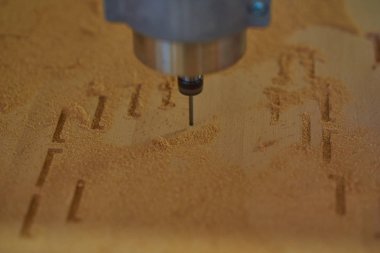 Talaşlı kayın ahşap frezeleme işlemi