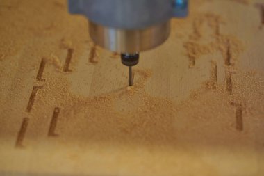 Talaşlı kayın ahşap frezeleme işlemi