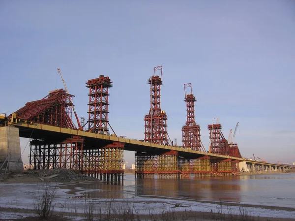 Výstavba Nového Mostu Bugrinskij Erekci Novosibirsku Výstavbu Opor Procesu Erekce — Stock fotografie