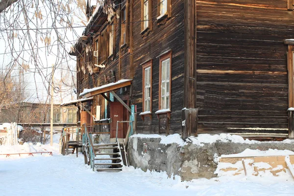 Porche Una Antigua Casa Madera Siberia —  Fotos de Stock