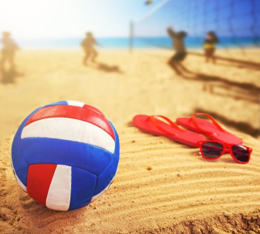 kum plaj sandaletleri ile voleybol