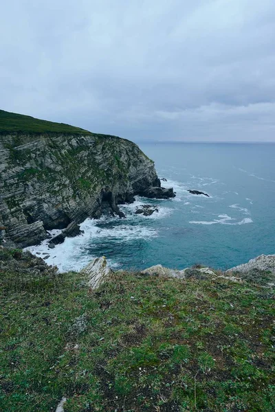 uçurum kıyılarında