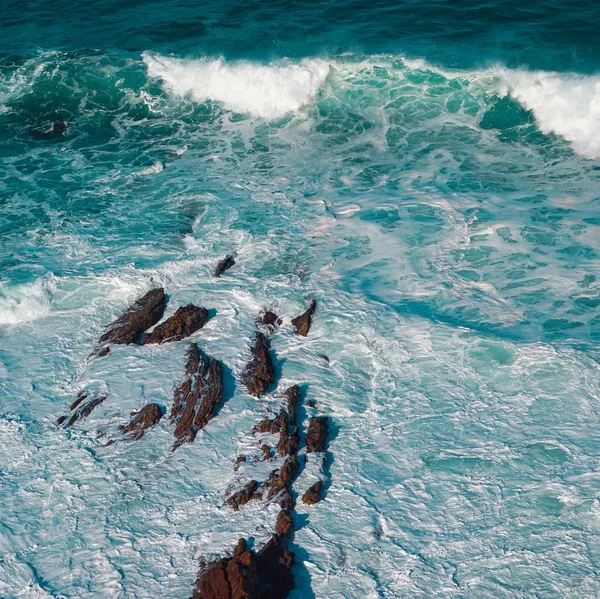 Βράχοι Στη Θάλασσα — Φωτογραφία Αρχείου