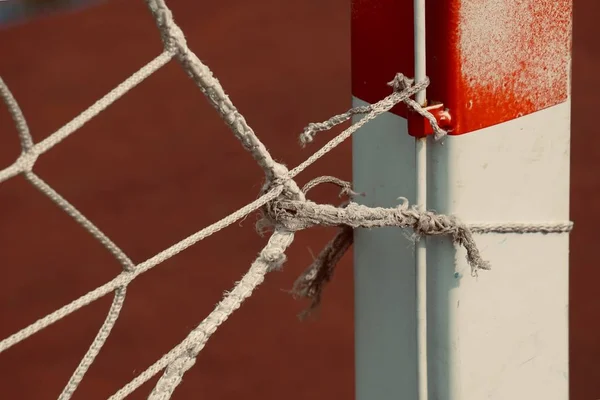 Gebroken Voetbal Goal Rope Net Oude Verlaten Touw Web Het — Stockfoto