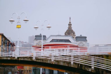 Bilbao şehir İspanya bina mimarisi ve şehir manzarası