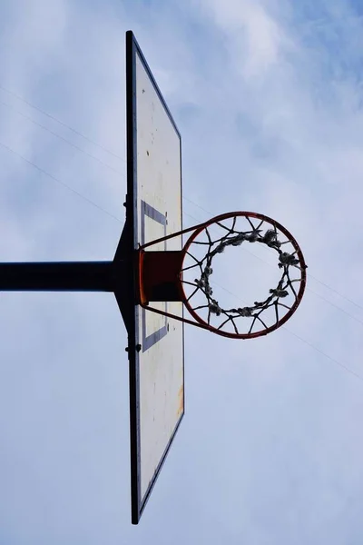 Canestro Basket Silhouette Cielo Blu Cesto Stradale Nella Città Bilbao — Foto Stock