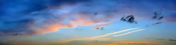 Splendido Panorama Tramonto Con Splendide Formazioni Nuvole Nella Germania Settentrionale — Foto Stock