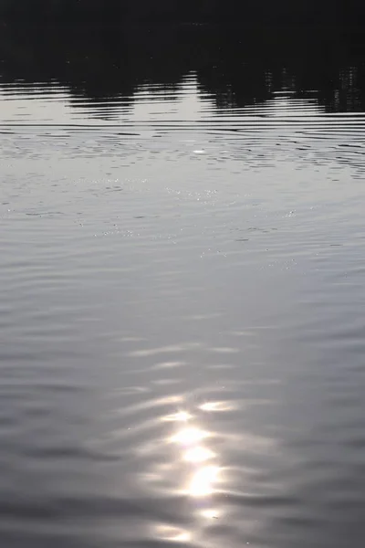 Feche Superfície Das Ondas Água Anéis Praia — Fotografia de Stock