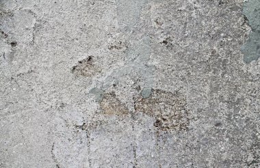 Yaşlı yıpranmış çimento ve beton duvarlar farklı binaların çatlaklar, yakın çekim