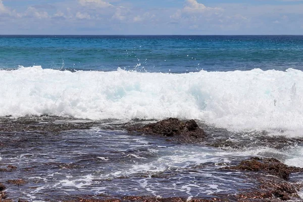 Zachwycające Fale Oceanu Indyjskiego Plażach Seszeli Wyspa Paradise — Zdjęcie stockowe