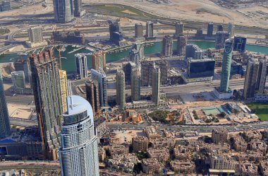 Dubai Uluslararası Dubai Kongre ve Sergi Sarayı 154th kattan çatı görünümü