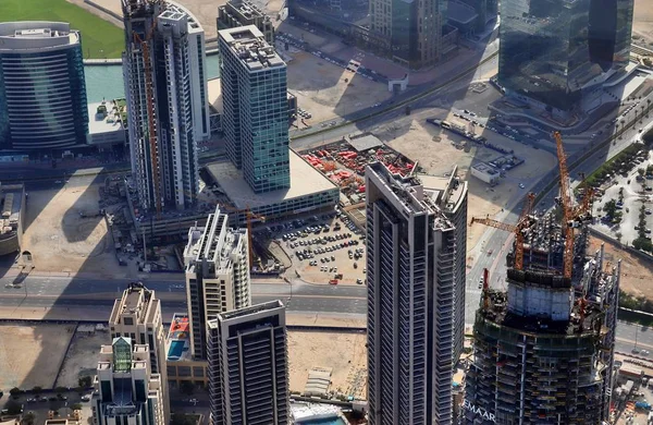 Tetőre Kilátással Dubai Burj Khalifa Eljárás Keretében Lefolytatatott 154 Padlóról — Stock Fotó