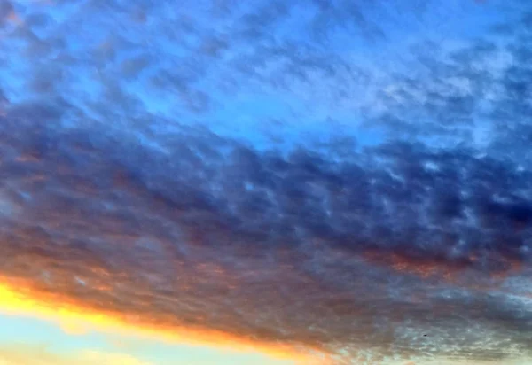 Atemberaubender Tiefroter Und Orangefarbener Sonnenuntergang Norddeutschland — Stockfoto