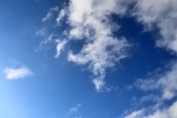 Flauschig Weiße Wolken Blauen Himmel Norddeutschland — Stockfoto