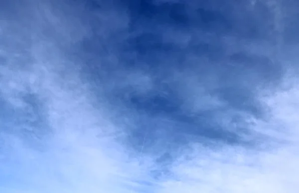 Nuvens Cirros Céu Azul Fotografado Norte Alemanha — Fotografia de Stock