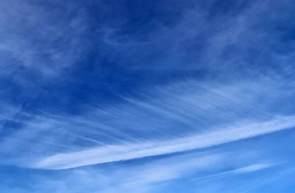 Nuvens Cirros Céu Azul Fotografado Norte Alemanha — Fotografia de Stock