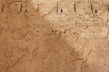 Granit ve beton duvarlar ve Kuzey Almanya'da alınan zemin yüzeyi kadar kapatın