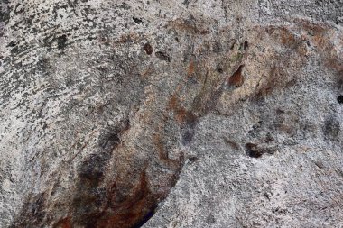 Granit ve beton duvarlar ve Kuzey Almanya'da alınan zemin yüzeyi kadar kapatın