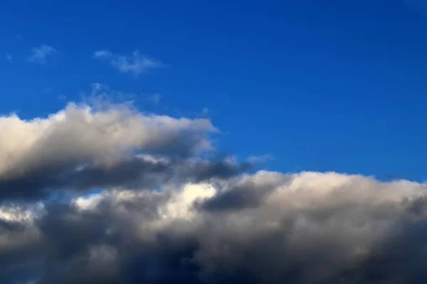 Mörka Formning Moln Med Blå Himmel Element Precis Före Ett — Stockfoto