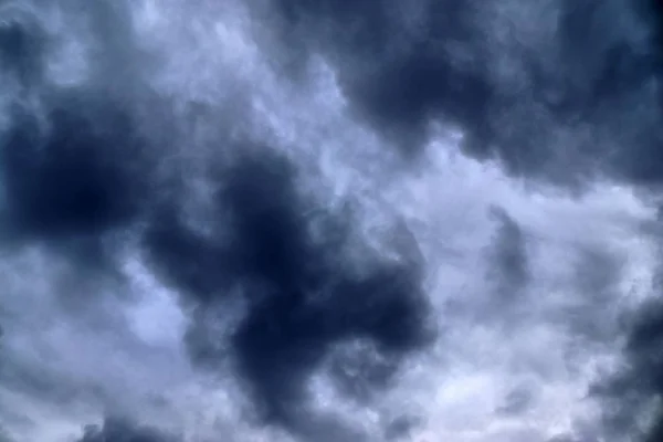 Mörka Formning Moln Med Blå Himmel Element Precis Före Ett — Stockfoto