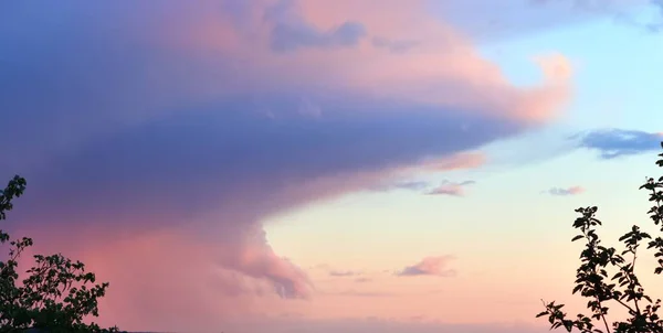 하늘에서 고해상도 다채로운 일몰과 — 스톡 사진
