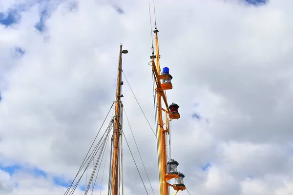 Oud Zeilschip Mast Touw Haven Van Kiel Een Zonnige Dag — Stockfoto