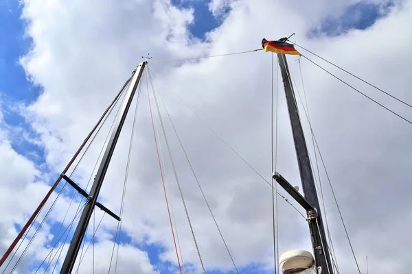 Antiguo Mástil Velero Cuerda Puerto Kiel Día Soleado — Foto de Stock