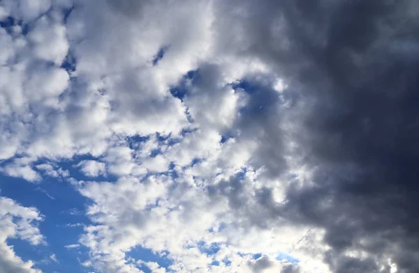 Donkere Wolken Vormen Lucht Vlak Voor Een Onweersbui — Stockfoto