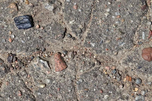 Kırmızı mavi ve gri renkte farklı sokak ashpalt yüzeyleri üzerinde ayrıntılı görünümü kapatın