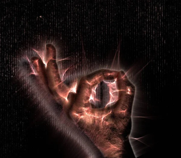 異なるシンボルと手のショーを示す輝く人間の女性の手の赤いキルリアンオーラ写真 — ストック写真